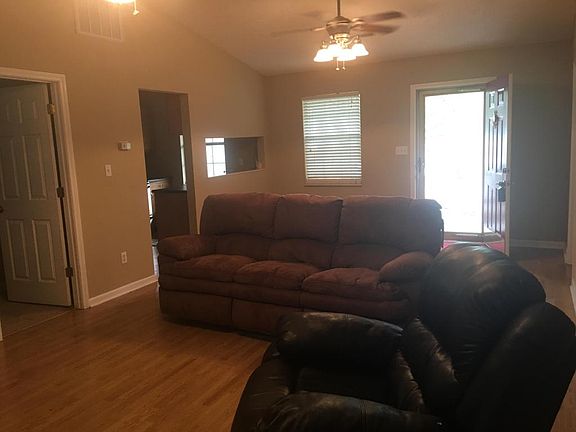 3rd image of 7668 Trey Oaks Ln