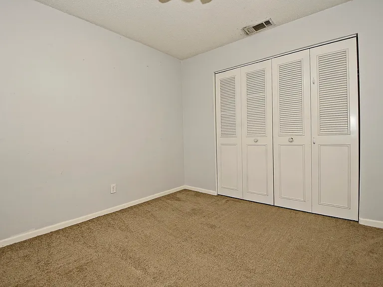 815 2nd St #A — Photo 24