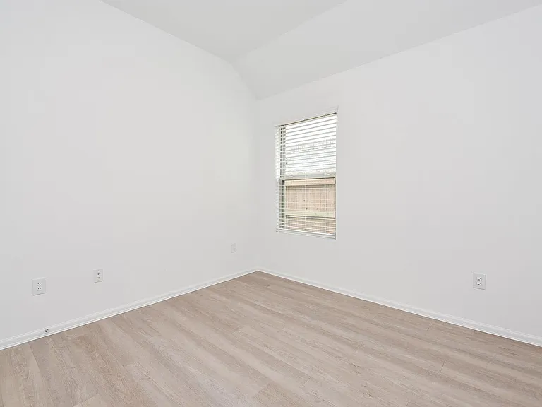 8426 Manta Ray Dr — Photo 24