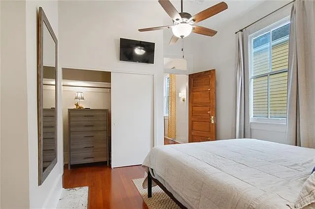 1433 Dauphine St — Photo 9