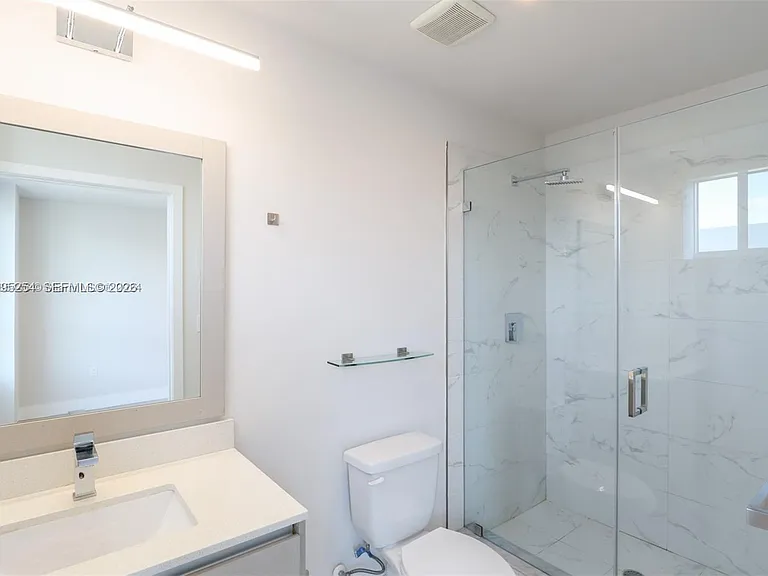 2555 NE 193rd St #2206 — Photo 13