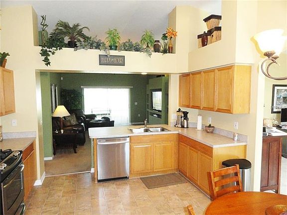 4th image of 3853 Lockridge Dr
