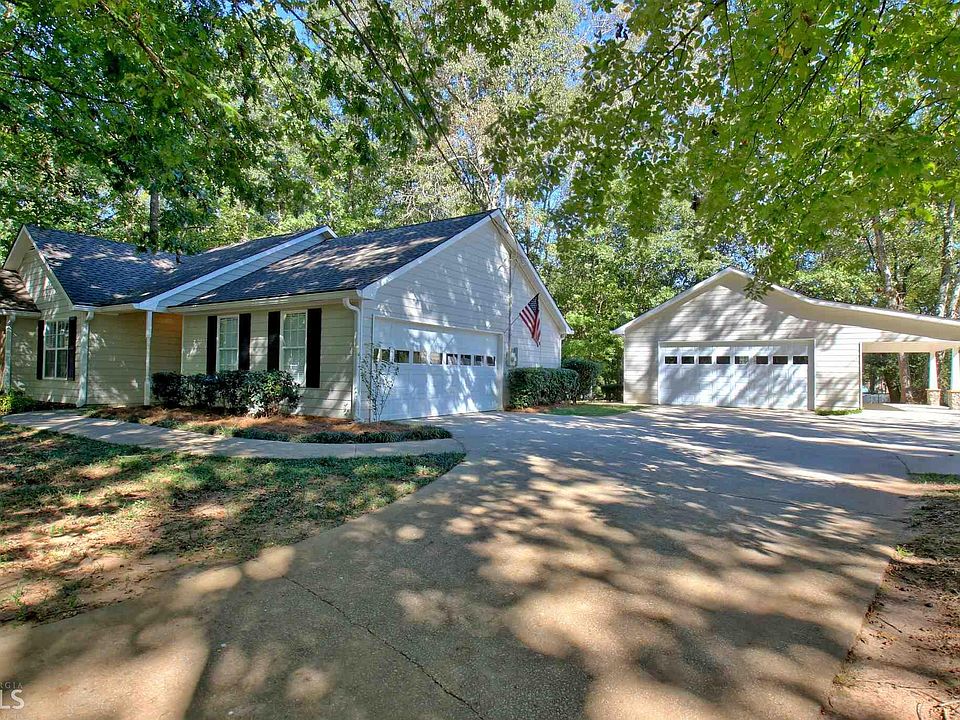1st image of 25 Lindsey Ln