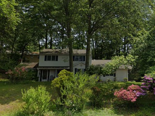 4 Dutch Ct