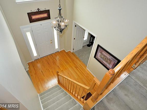 2nd image of 216 Chatfield Ct NE