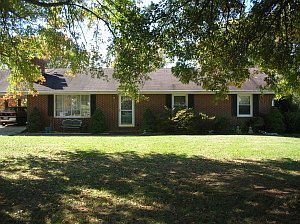 2nd image of 1689 Holiday Cir