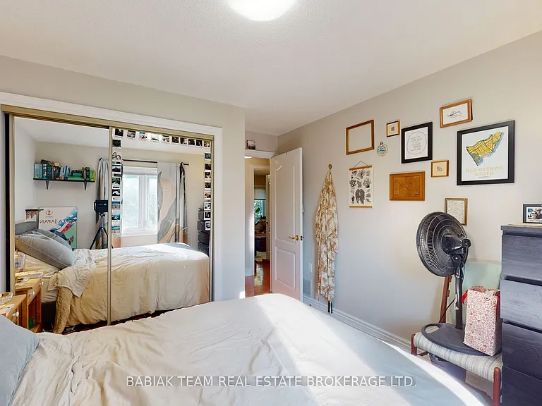 442 Gladstone Ave #2 — Photo 16