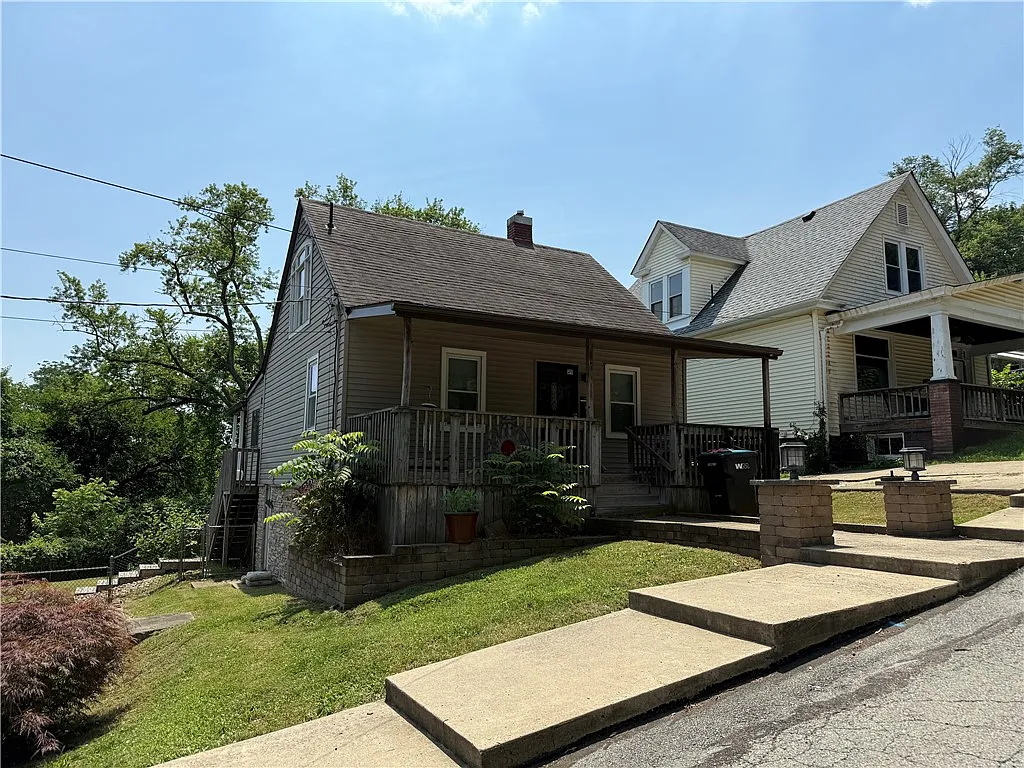 1119 Stewart St photo 1