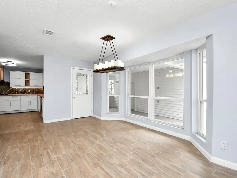 17903 Nanes Dr — Photo 22