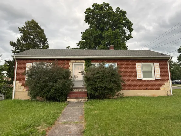 2601 Ravenwood Ave NW, Roanoke, VA 24012