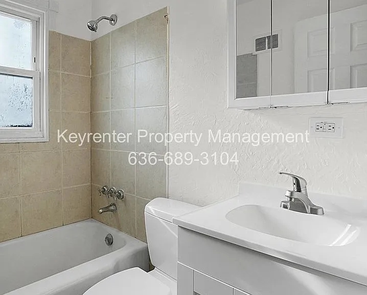 236 S Cadillac Dr — Photo 17