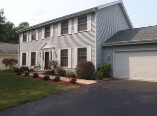 6464 Sawgrass Dr, Rockford, IL 61114