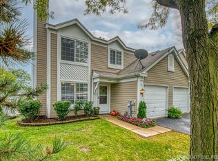 442 Thomas Jefferson Ct, Aurora, IL 60504
