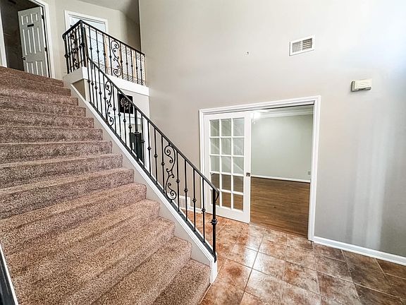 3rd image of 10431 Pilot Rock Rd