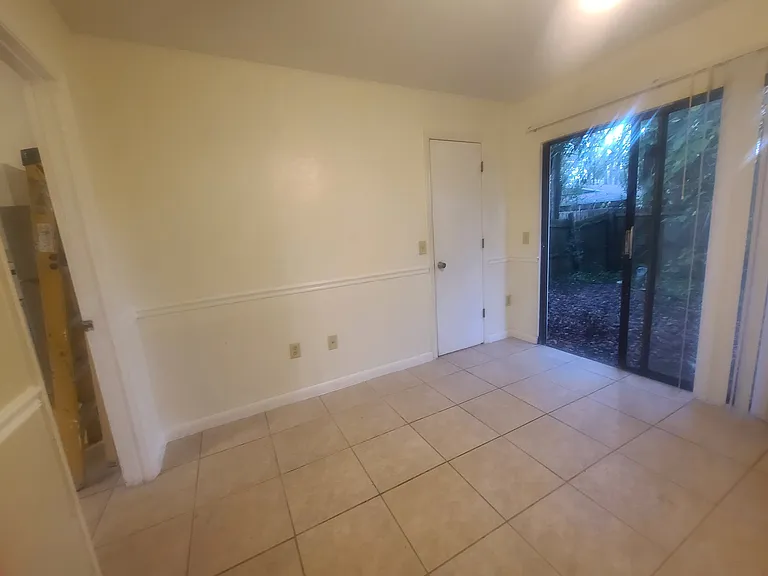 2842 SW 38th Pl — Photo 15
