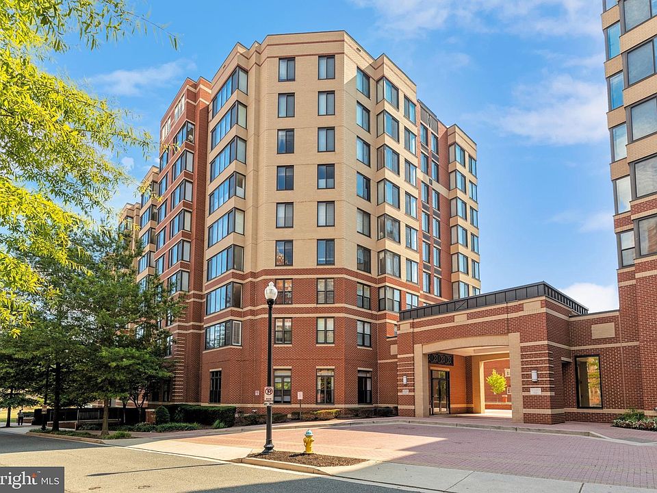 1st image of 2220 Fairfax Dr APT Penthouse 05