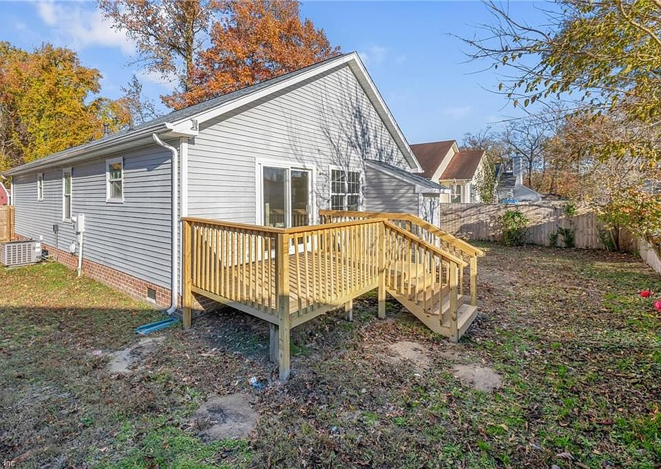 2nd image of 100 Mallard Dr