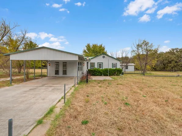 328 Creekview Meadows Dr, Springtown, TX 76082
