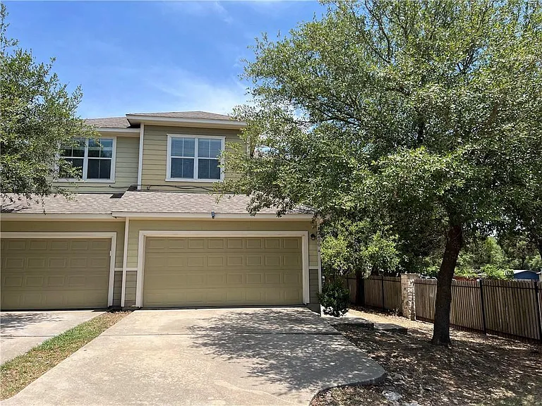 2400 Allred Dr #B — Photo 7