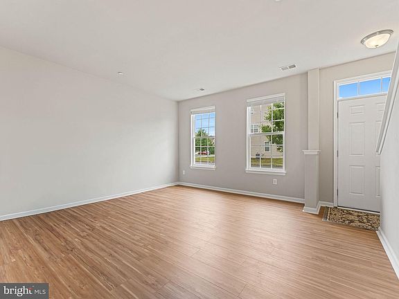 5th image of 1126 Munyon Dr