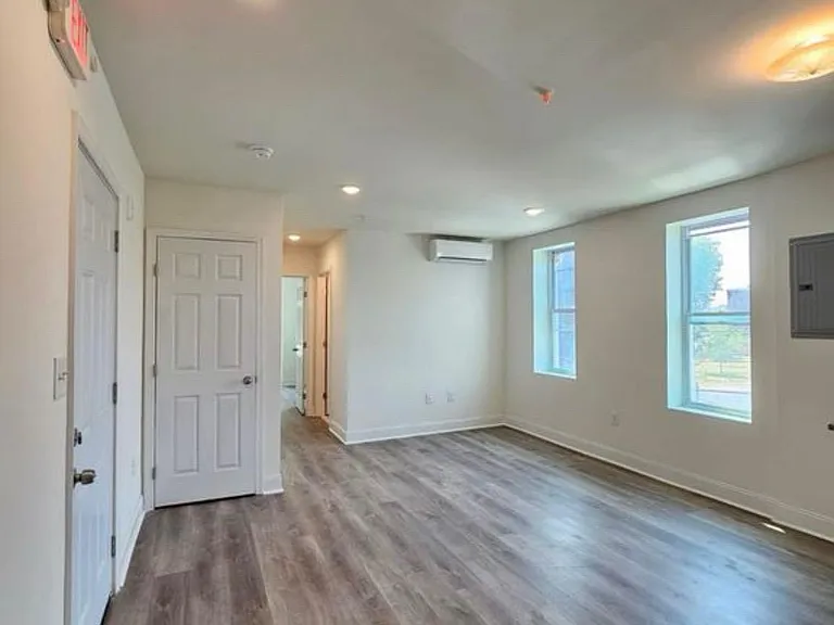 4136 Mantua Ave #2 — Photo 9