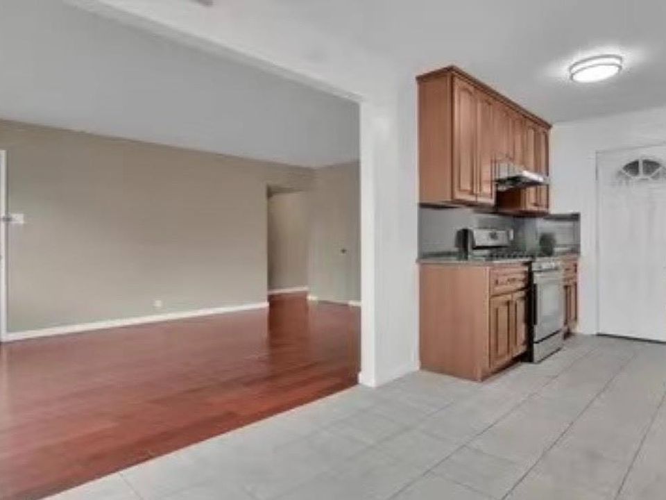 1st image of 48 Garibaldi St