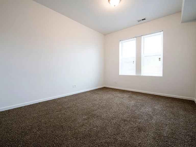 9244 S Saginaw Ave — Photo 14