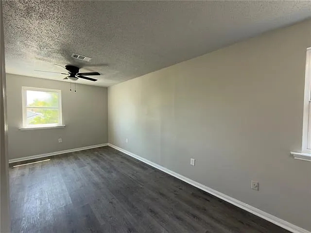 1916 Feliciana St — Photo 12