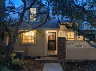 2884 W Long Cir APT F, Littleton, CO 80120