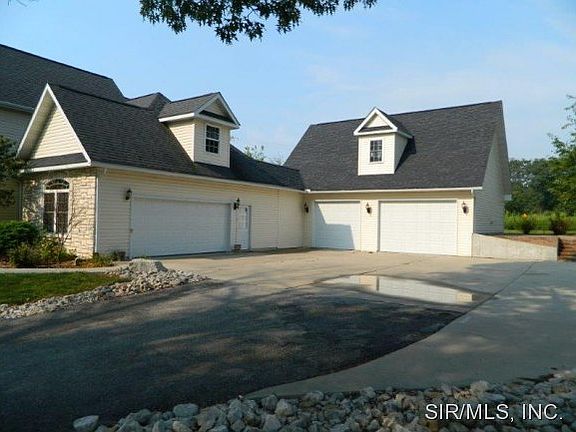 5th image of 1 Lindenwood Dr