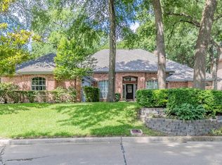 5901 Riverbend Pl, Fort Worth, TX 76112
