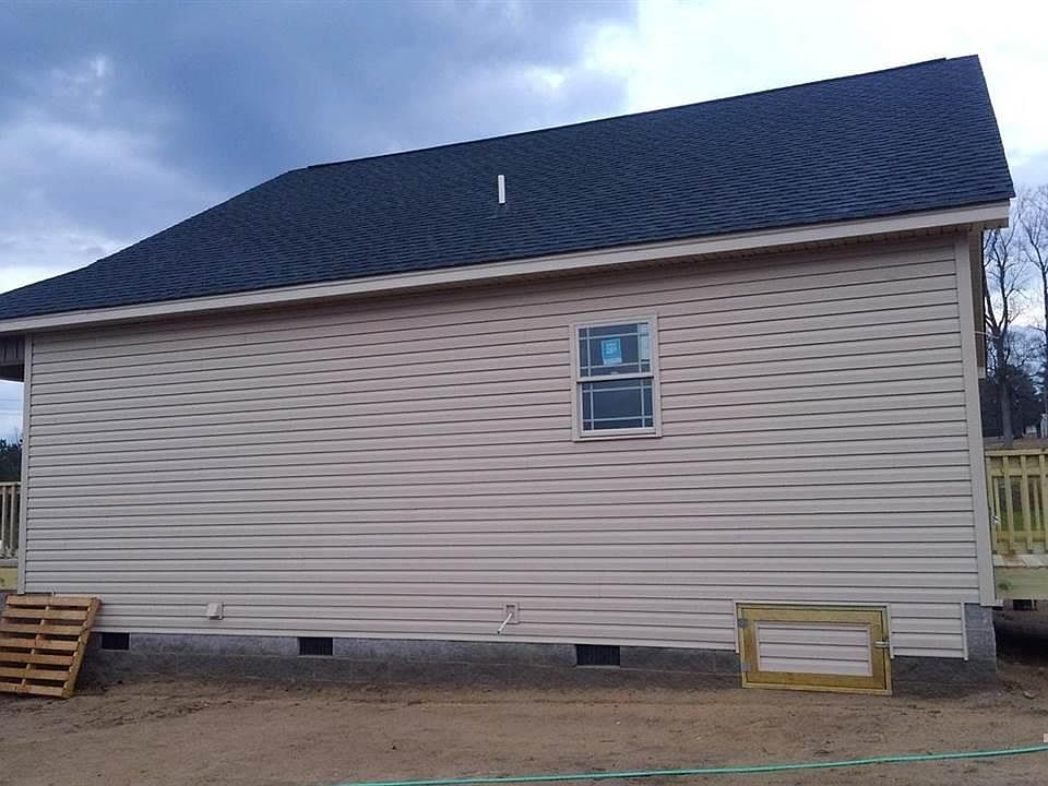 2nd image of 3562 E State Highway 27 E
