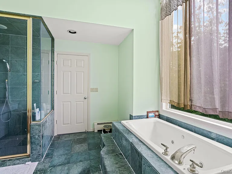 13 Whitney Cir — Photo 27