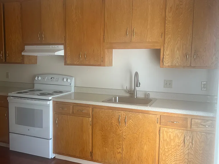 20261 Santa Maria Ave #6 — Photo 3