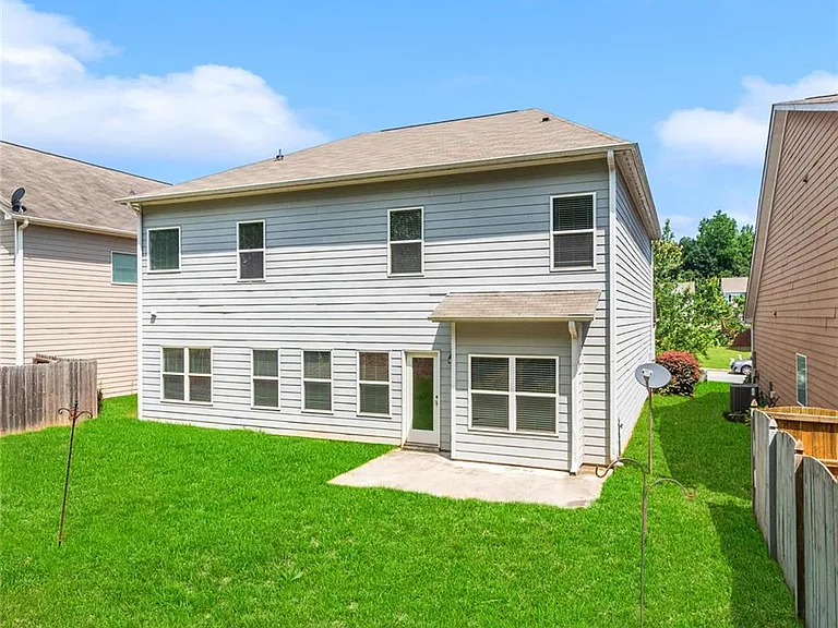 1061 Blind Brook Cir — Photo 32