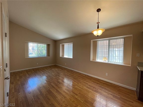 3rd image of 2313 Jasmine Garden Dr