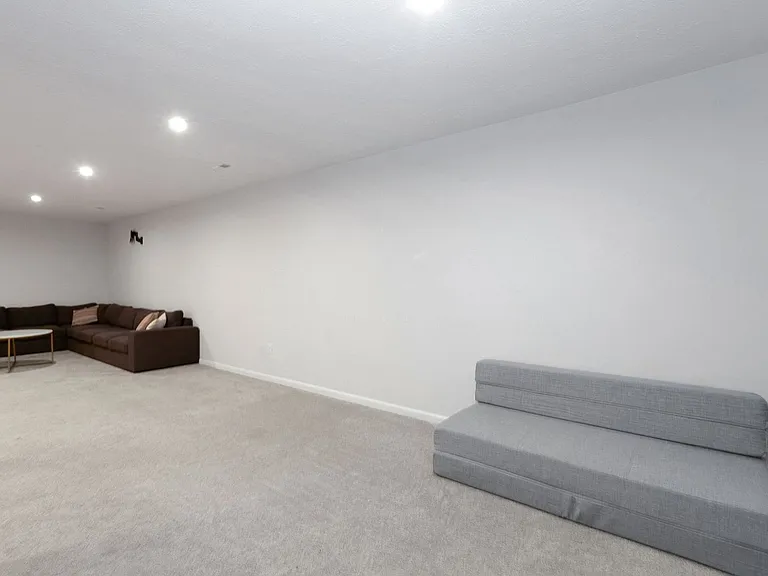 4613 Kelly Ct — Photo 16