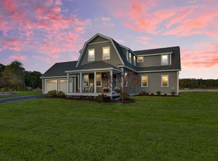 1 Gabaree Ct, Newburyport, MA 01950