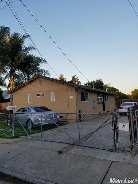 1st image of 732 Yolo St