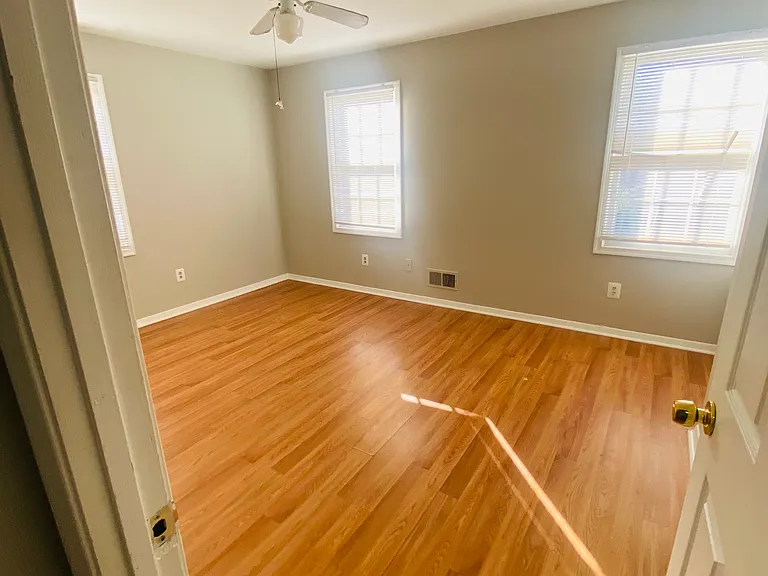 16649 Geddy Ct — Photo 9