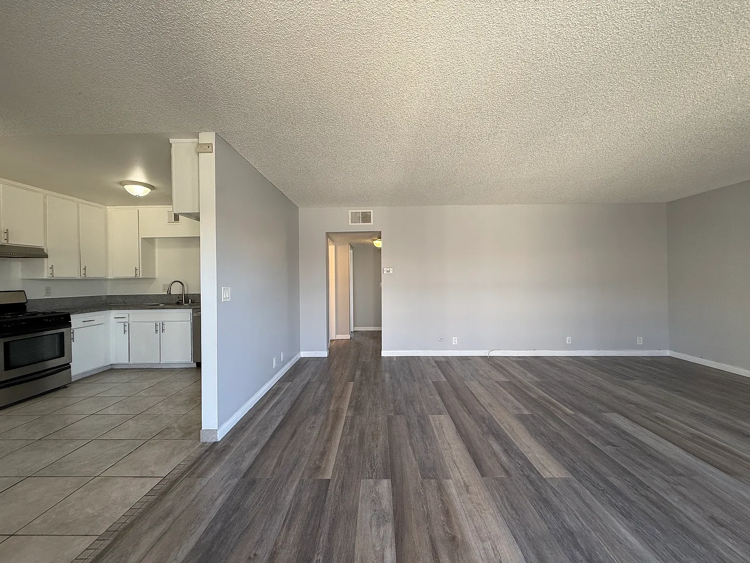 2 bed, 1000 sqft, $2,650 — Photo 1