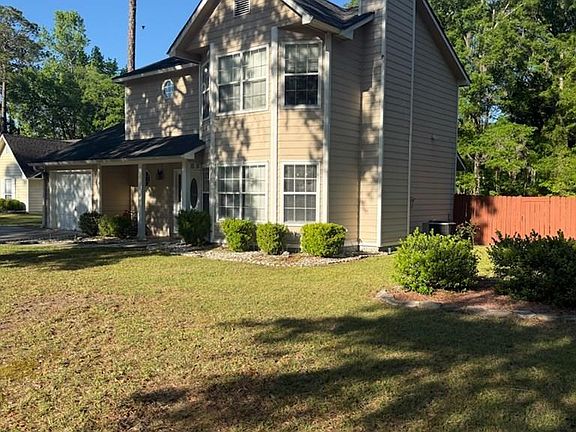 3rd image of 402 Willow Oak Ln