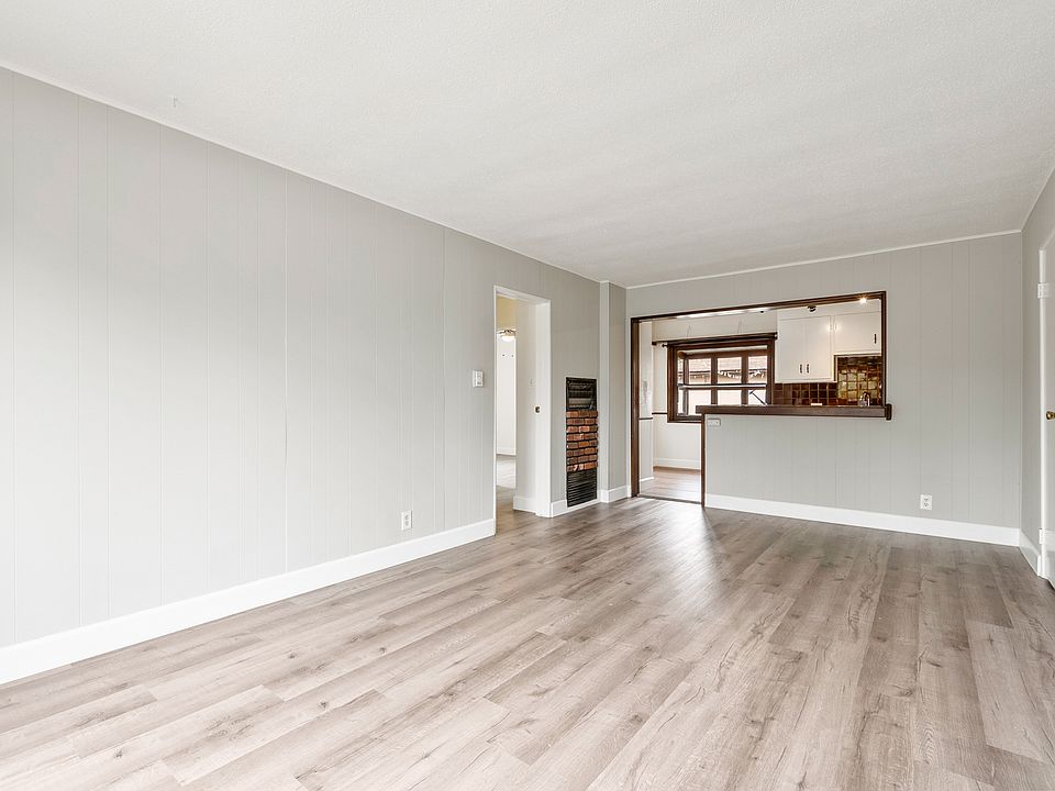 1st image of 431 Venice Way #431