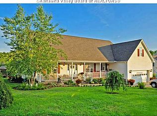 116 Applewood Dr, Ona, WV