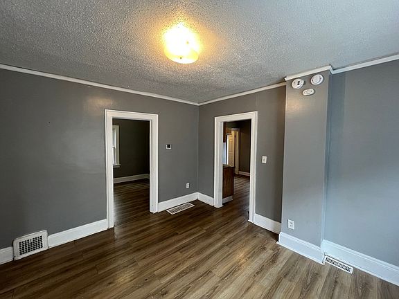 5th image of 10006 Lamontier Ave #10008