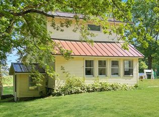 4212 E Fawver Rd, Ridott, IL 61067