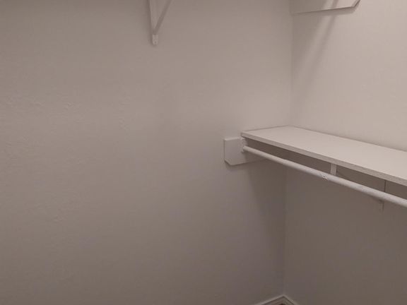5th image of 3426 Lillie St