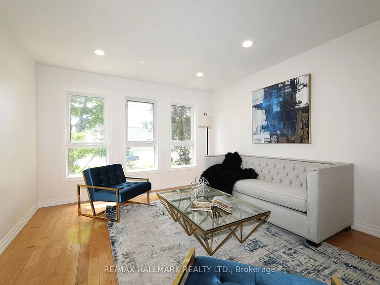 58 Pickett Cres — Photo 11