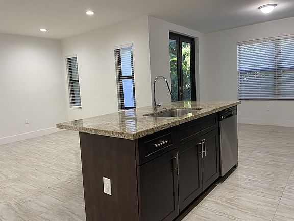 4th image of 269 Bella Sol Way #1