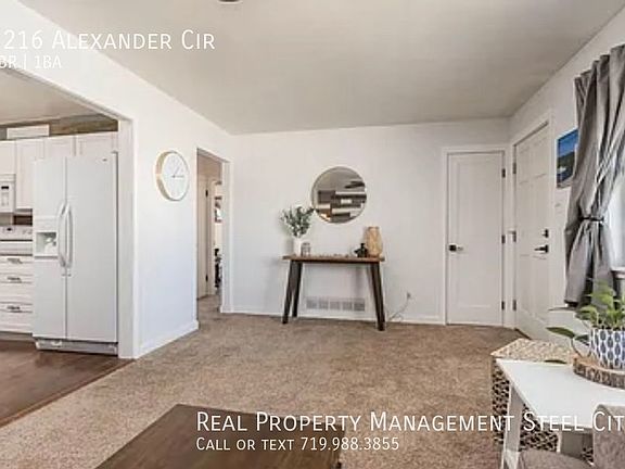 3rd image of 1216 Alexander Cir
